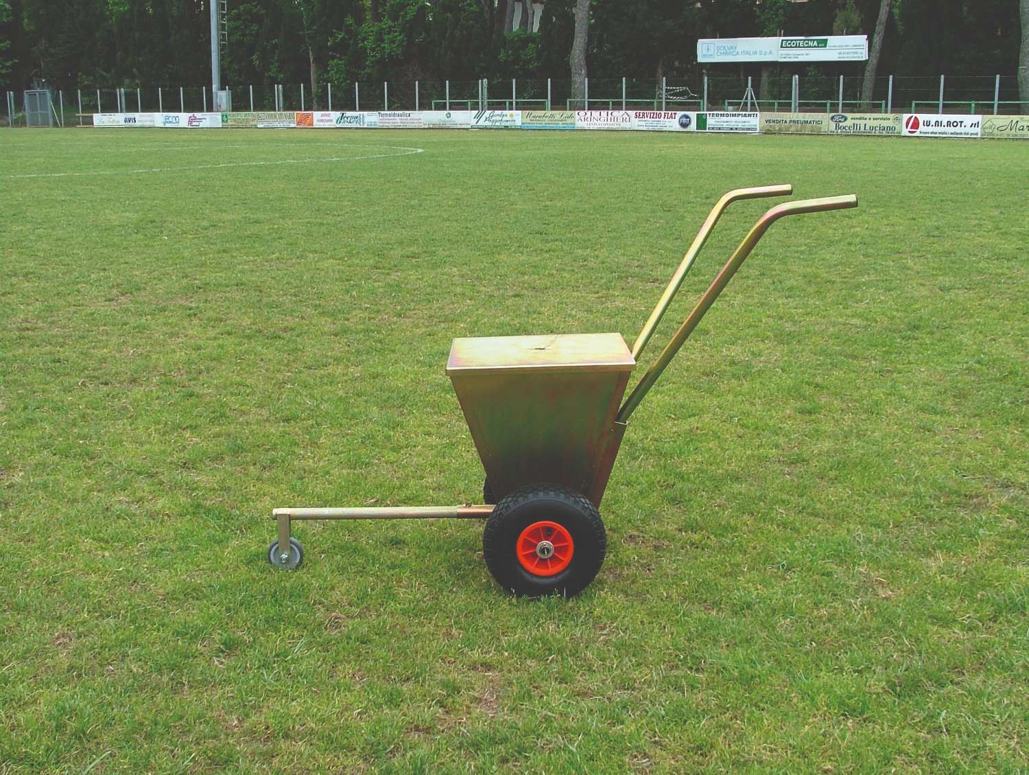 Carrello Traccialinee in Polvere