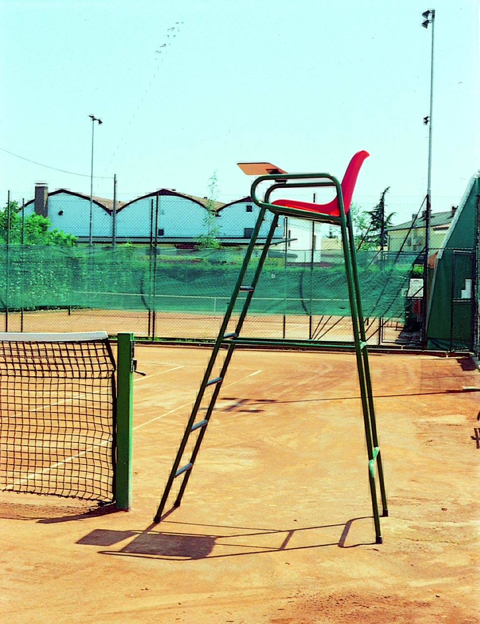 seggiolone professionale per arbitro con struttura alta e stabile